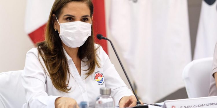 RATIFICA CABILDO DEFENSA DE PLAYA DELFINES