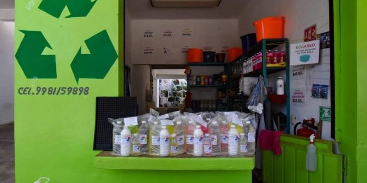 RECIBE DIF MUNICIPAL 40 KITS DE HIGIENE PARA EL HOGAR POR PARTE DE LA EMPRESA ECOASEA