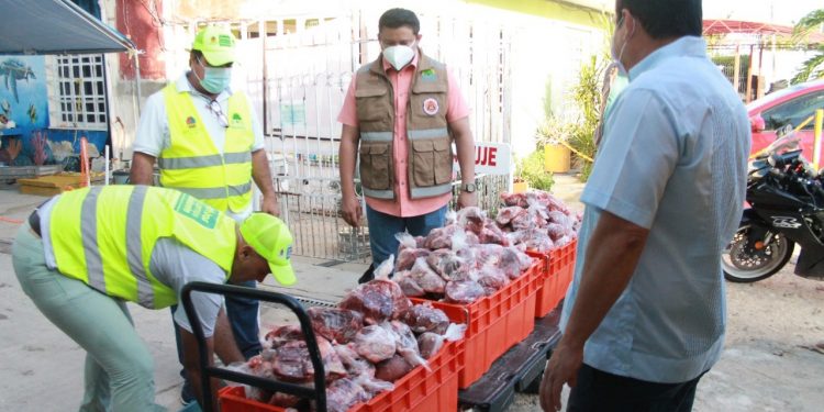MÁS DE 6,000 DESPENSAS HA ENTREGADO EL GOBIERNO DE QUINTANA ROO A AFECTADOS POR LLUVIA: COEPROC