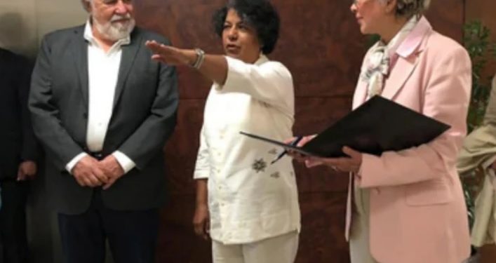 PRESENTA CANDELARIA OCHOA ÁVALOS RENUNCIA COMO TITULAR DE LA CONAVIM