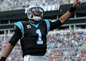 CAM NEWTON AGUARDA OFERTAS