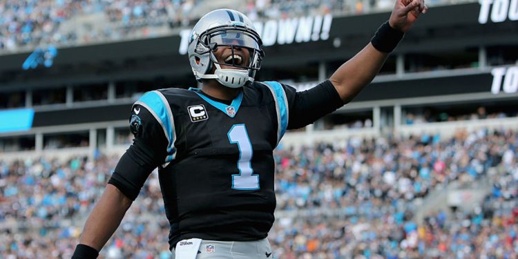 CAM NEWTON AGUARDA OFERTAS
