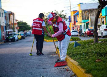 EMBELLECEN ISLA MUJERES CON JORNADAS DE LIMPIEZA Y PINTURA