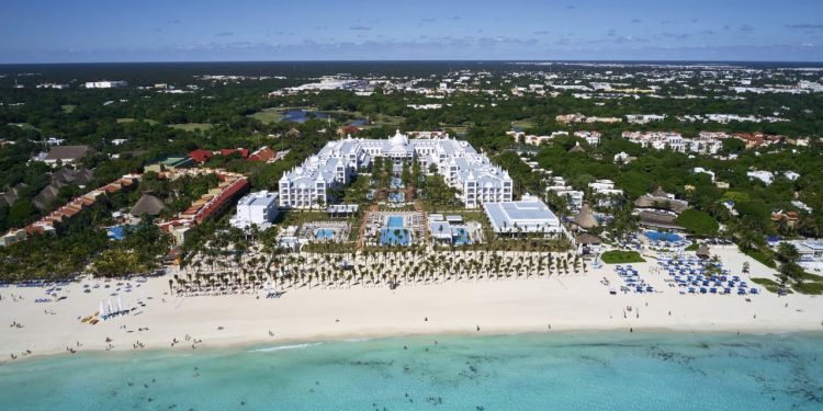 RIU HOTELS COMPLETA SU REAPERTURA EN EL CARIBE MEXICANO: ABRE SUS HOTELES EN PLAYA DEL CARMEN Y EN COSTA MUJERES