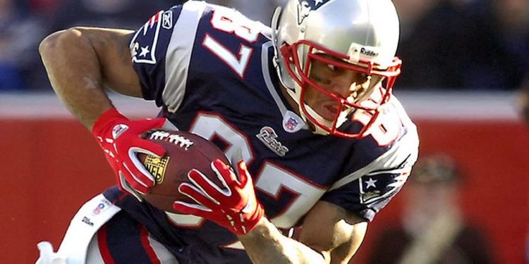 ASESINAN EN INTENTO DE ASALTO A EX JUGADOR DE LA NFL