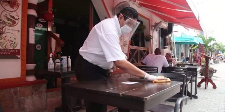 CON ESTRICTOS PROTOCOLOS DE SEGURIDAD E HIGIENE EMPIEZA LA REAPERTURA GRADUAL DE RESTAURANTES Y HOTELES EN ISLA MUJERES