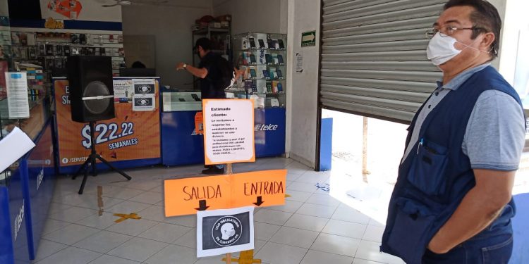 VISITAN ESTABLECIMIENTOS PARA EXHORTAR A CUMPLIR CON LAS MEDIDAS DE PREVENCIÓN