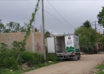 SE ROBAN CAMIÓN LLENO DE HUEVOS, AFUERA DE UN CHEDRAUI