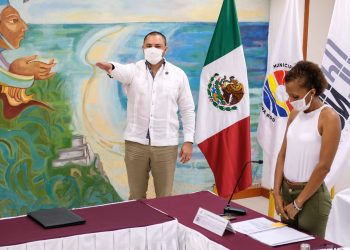 ISAAC JANIX TOMA PROTESTA COMO SECRETARIO GENERAL