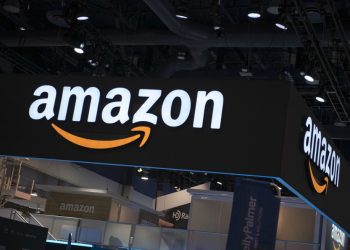 AMAZON PROHÍBE A LA POLICÍA USAR SU TECNOLOGÍA DE RECONOCIMIENTO FACIAL