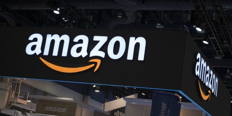 AMAZON PROHÍBE A LA POLICÍA USAR SU TECNOLOGÍA DE RECONOCIMIENTO FACIAL