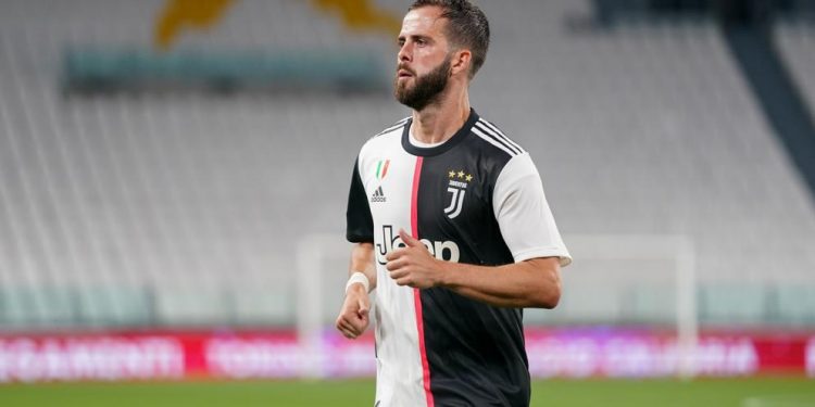 BARCELONA FICHA A PJANIC POR CUATRO AÑOS Y 60 MDE