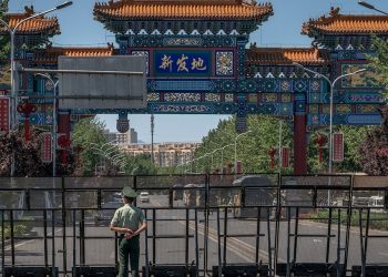 BEIJING AMPLÍA RESTRICCIONES POR TEMOR A PROPAGACIÓN MASIVA DEL BROTE