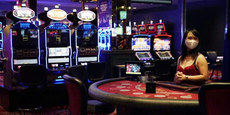 CASINOS EN LAS VEGAS REABREN TRAS CIERRE POR CORONAVIRUS