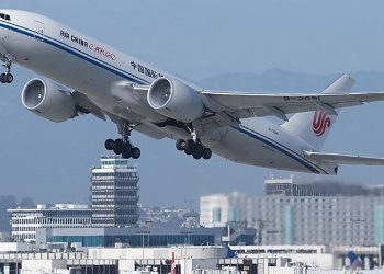 CHINA REANUDARÁ DE FORMA PARCIAL VUELOS INTERNACIONALES