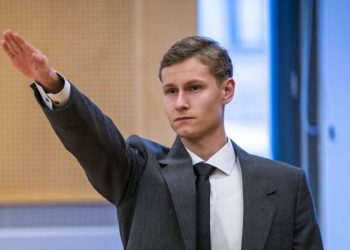 CONDENAN EN NORUEGA A 21 AÑOS DE CÁRCEL A JOVEN QUE ATACÓ MEZQUITA