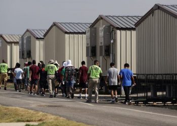 CORTE DE EU ORDENA LIBERAR A NIÑOS MIGRANTES DEBIDO AL CORONAVIRUS