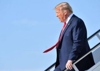 DOS MIEMBROS MÁS DEL EQUIPO DE CAMPAÑA DE TRUMP DAN POSITIVO A COVID-19