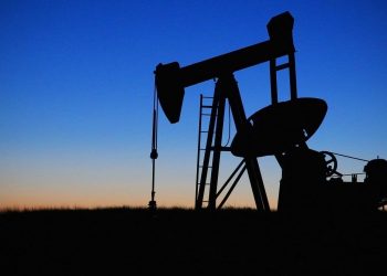 EL PETRÓLEO SUBE EN UN MERCADO MÁS OPTIMISTA