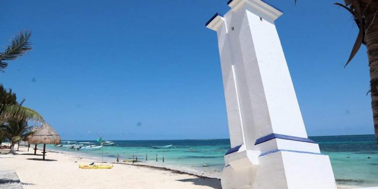 PLAYA VENTANA AL MAR, DE PUERTO MORELOS, RECIBE SELLO BLUE FLAG