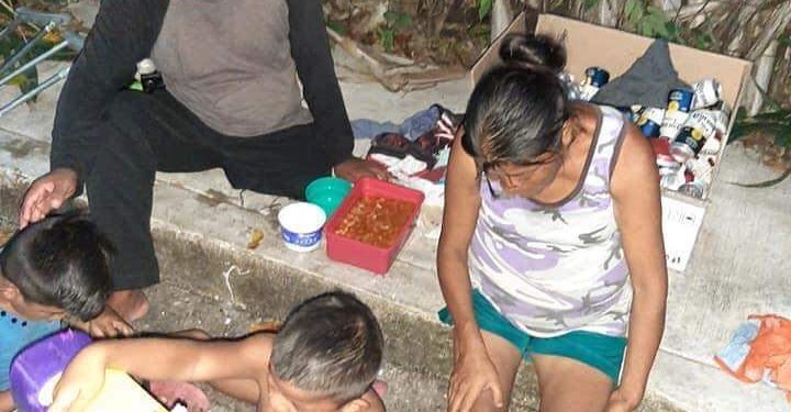 CASERO ECHA A LA CALLE A HUMILDE FAMILIA DE PLAYA DEL CARMEN QUE POR FALTA DE TRABAJO NO TENÍAN PARA PAGARLE LA RENTA