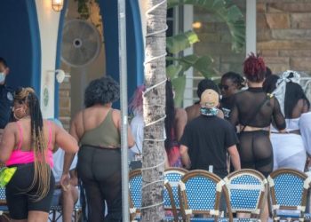 FLORIDA ROMPE RÉCORD DE CONTAGIOS DIARIOS
