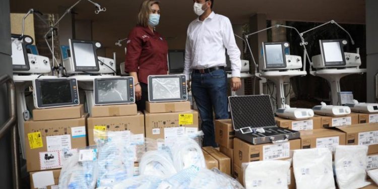 GOBIERNO DEL ESTADO ENTREGA EQUIPOS MÉDICOS Y ARTÍCULOS DE PROTECCIÓN PARA PERSONAL HOSPITALARIO DEL IMSS YUCATÁN