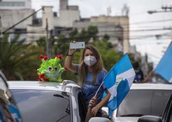 GUATEMALA CAMBIA A SU MINISTRO DE SALUD EN MEDIO DE PANDEMIA