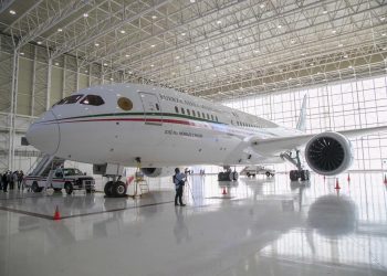 HAY DOS INTERESADOS EN COMPRAR EL AVIÓN PRESIDENCIAL: LÓPEZ OBRADOR
