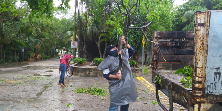 ATIENDE GOBIERNO DE LAURA BERISTAIN AFECTACIÓN POR LLUVIAS ANTE PASO DE “CRISTÓBAL”