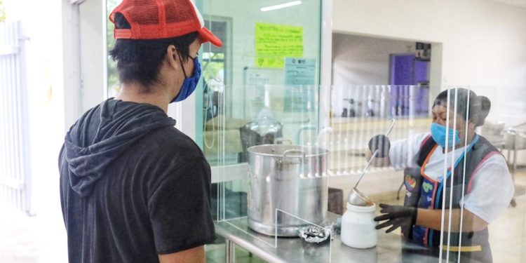 COMEDORES SOLIDARIOS HAN ENTREGADO 16 MIL APOYOS EN 10 DÍAS DE NUEVA NORMALIDAD: LAURA BERISTAIN