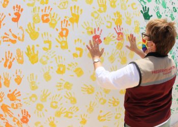 CREAN MURO CONMEMORATIVO DE LA DIVERSIDAD SEXUAL