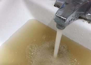 IMPOSIBLE QUITAR MAL OLOR AL AGUA DEL GRIJALVA, POTABILIZADORAS PODRÍAN PARAR SI LO INSTRUYE SALUD: EVARISTO HERNÁNDEZ