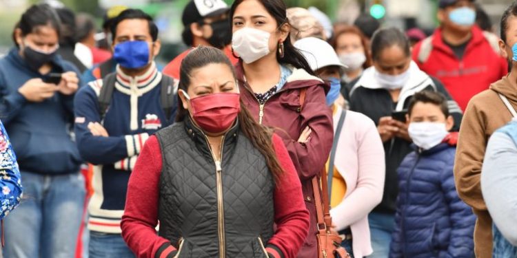 LATINOAMÉRICA DEBE ESPERAR PARA LA REAPERTURA O HACERLO PAULATINAMENTE: OPS