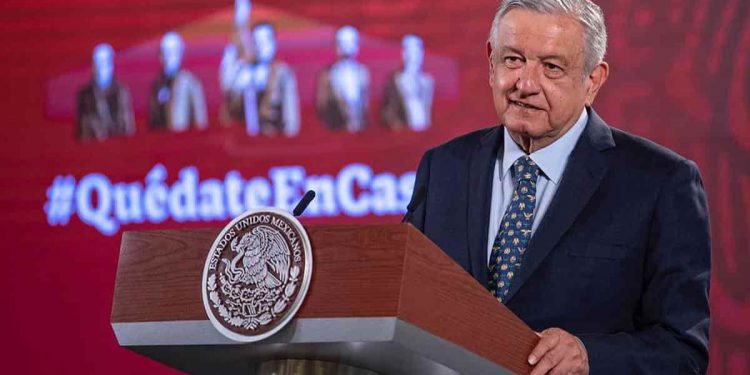 LÓPEZ OBRADOR DESTACA QUE SE ELIMINAN «MOCHES» Y «PIQUETE DE OJOS» EN APOYOS