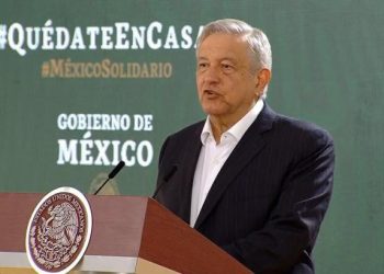 LÓPEZ OBRADOR DICE QUE NO ENTRARÁ EN «DIMES Y DIRETES» CON GOBERNADORES