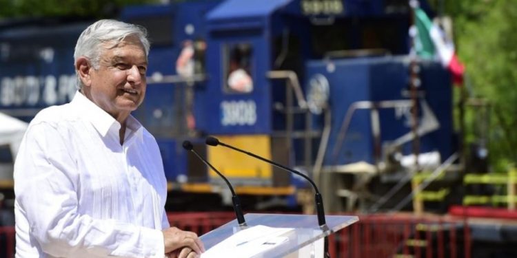 LÓPEZ OBRADOR LLAMA A CONSOLIDAR OBRAS PARA EVITAR PRIVATIZACIÓN Y CORRUPCIÓN