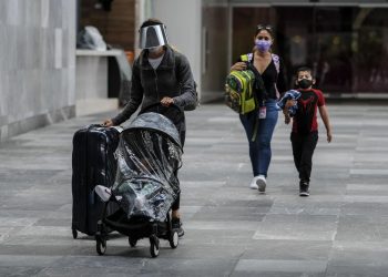 LÓPEZ OBRADOR LLAMA NUEVAMENTE A SALIR PARA REACTIVAR ECONOMÍA