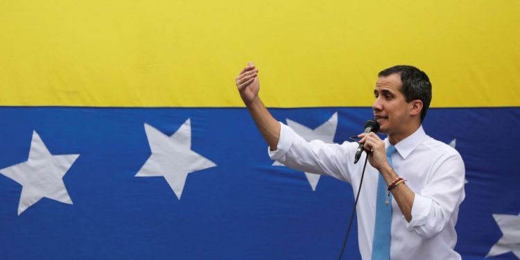 MADURO Y GUAIDÓ LLEGAN A UN ACUERDO PARA COMBATIR CORONAVIRUS