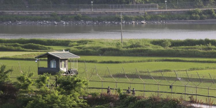 NORCOREA DERRIBA OFICINA DE ENLACE, AVIVA TENSIÓN CON EL SUR