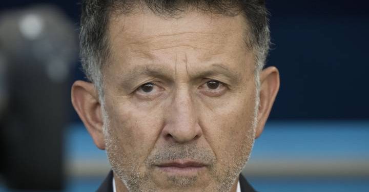 OSORIO NO FUE ÉTICO Y NO LE DEJÓ NADA EL FUTBOL MEXICANO: LA VOLPE