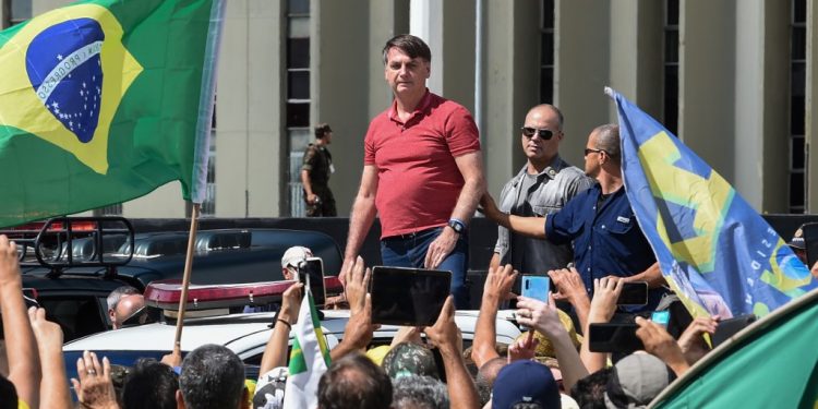 POLICÍA DE BRASIL QUIERE INTERROGAR A JAIR BOLSONARO