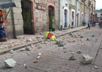 SISMO DE 7.5 DEJA CINCO MUERTOS EN OAXACA Y DAÑA 32 EDIFICIOS EN CDMX
