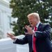 TRUMP AMENAZA CON 10 AÑOS DE PRISIÓN A QUIEN VANDALICE MONUMENTOS