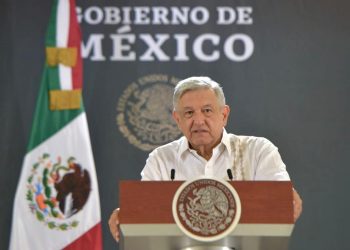 ENCABEZA AMLO LA CONFERENCIA MAÑANERA EN CANCÚN
