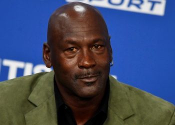 YA HEMOS TENIDO SUFICIENTE: MICHAEL JORDAN, SOBRE EL RACISMO EN EU