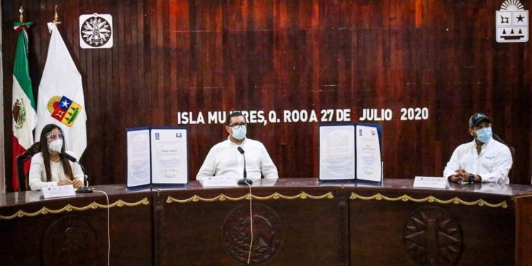 RECIBEN PLAYAS DE ISLA MUJERES EL DISTINTIVO BLUE FLAG