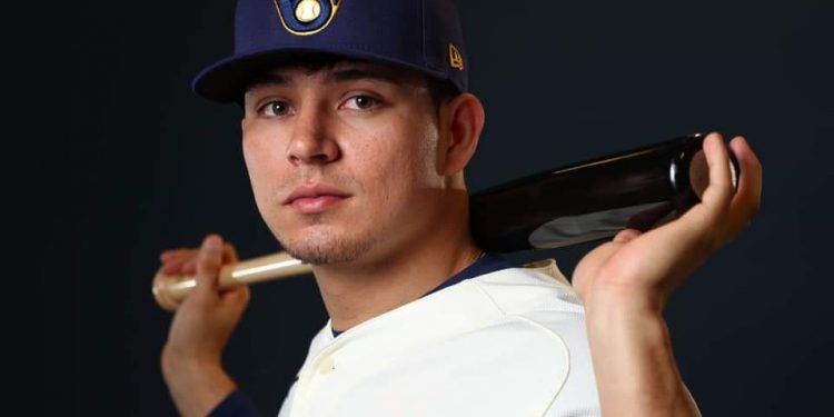 LUIS URÍAS DA POSITIVO A COVID 19