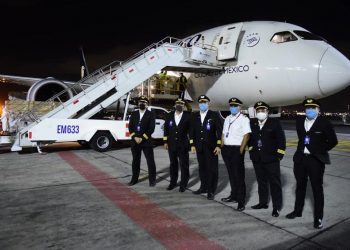 GOBIERNO FEDERAL RECIBE 35 VENTILADORES Y 46,600 BATAS QUIRÚRGICAS MEDIANTE PUENTE AÉREO MÉXICO-CHINA