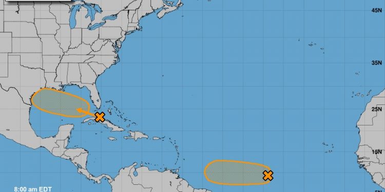 EL SMN MANTIENE UNA VIGILANCIA EN EL OCÉANO ATLÁNTICO POR TRES POSIBLES CICLONES TROPICALES